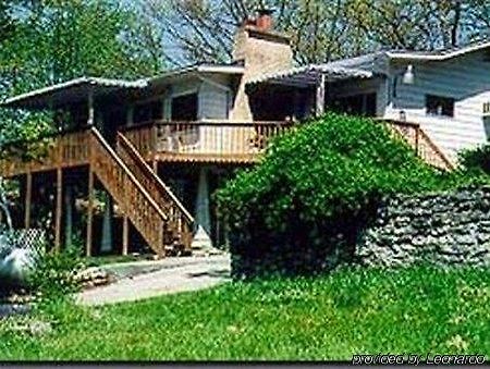 Lakeshore Bed & Breakfast Indian Point Экстерьер фото